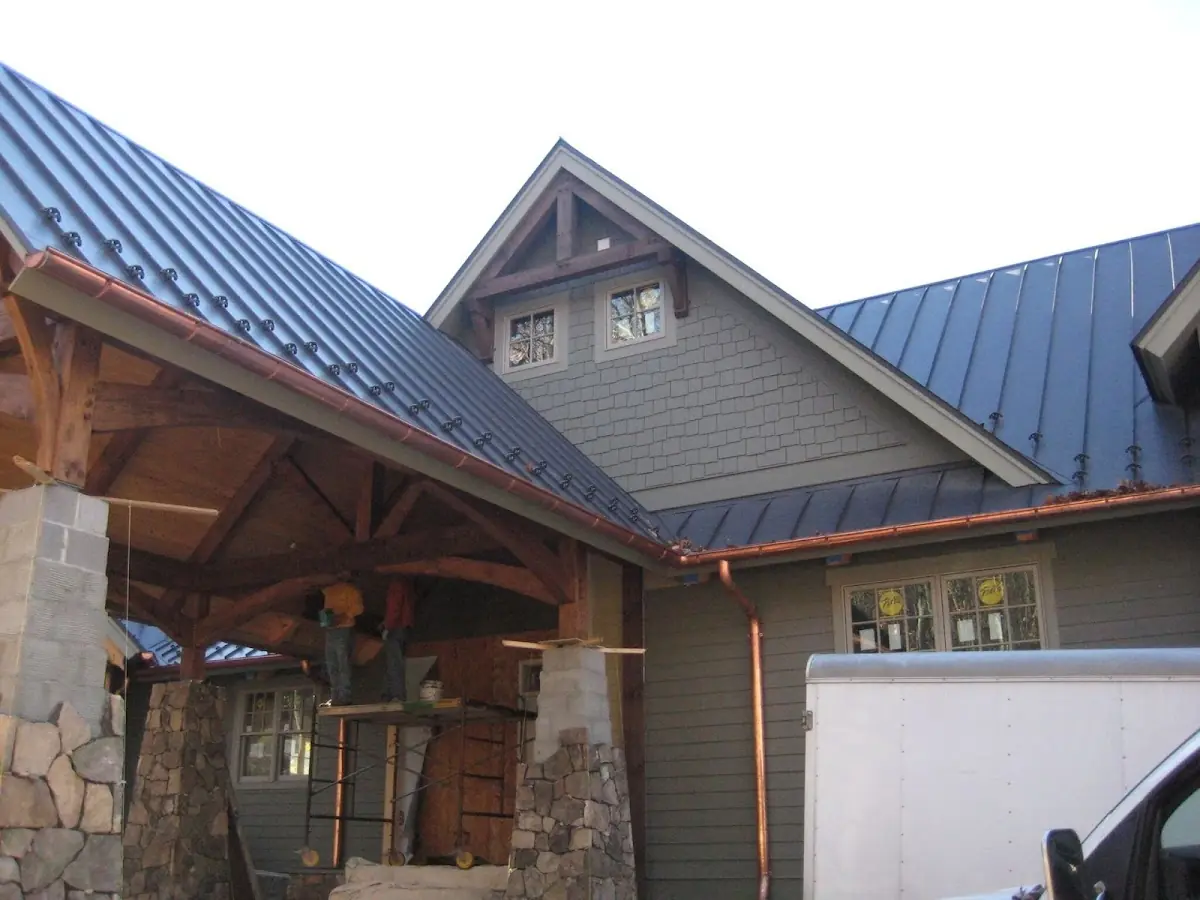 Craftsman Roofing team delivering quality roofing work in Burbank